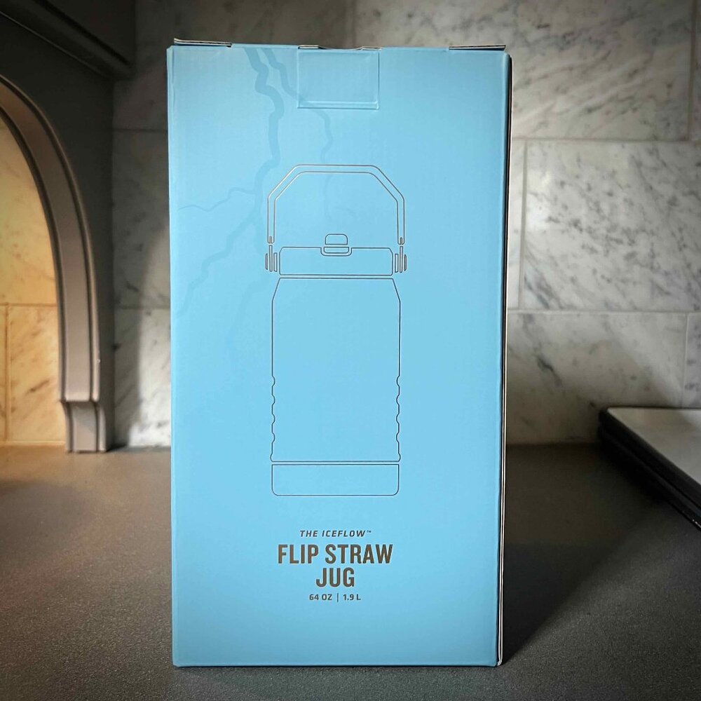 Messi x Stanley 1913 IceFlow Flip Straw Jug 64 Oz. Ice Flow Blue - Picture 6 of 6